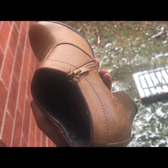 Heels - Picture 5 of 8